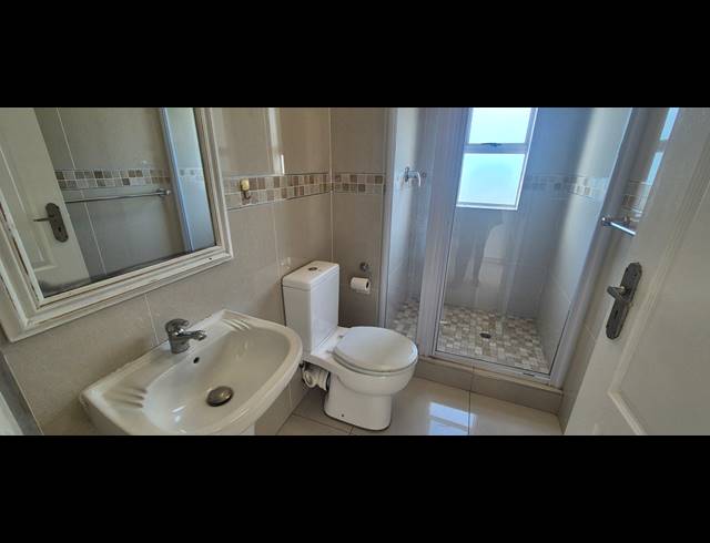 3 BEDROOM APARTMENT FOR SALE IN LA LUCIA